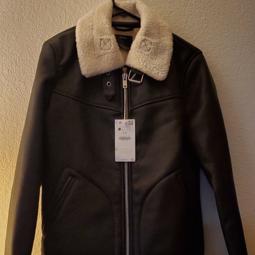 bershka black jacket size s